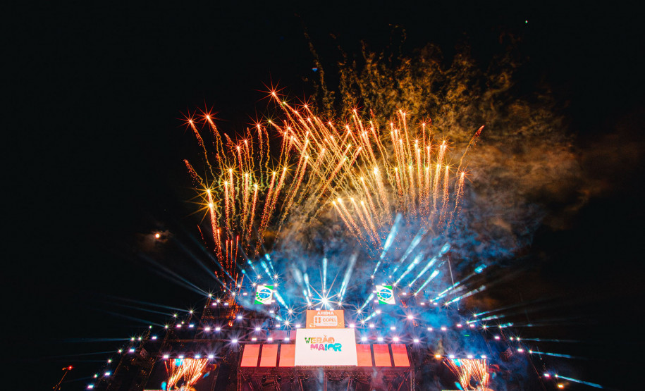 Ana Castela confirma status de fenômeno diante de 228 mil pessoas no Verão Maior Paraná