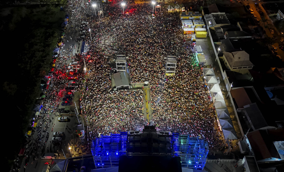 Pontal do Paraná, 09 de janeiro de 2026 - Público na Arena Marisol durante o Verão Maior Paraná.