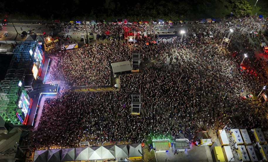 Pontal do Paraná, 09 de janeiro de 2026 - Público na Arena Marisol durante o Verão Maior Paraná.