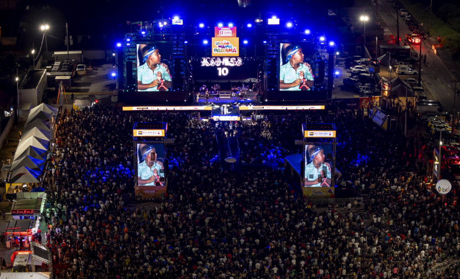 Atitude 67 e Kamisa 10 fazem noite de pagode em dose dupla em Pontal do Paraná