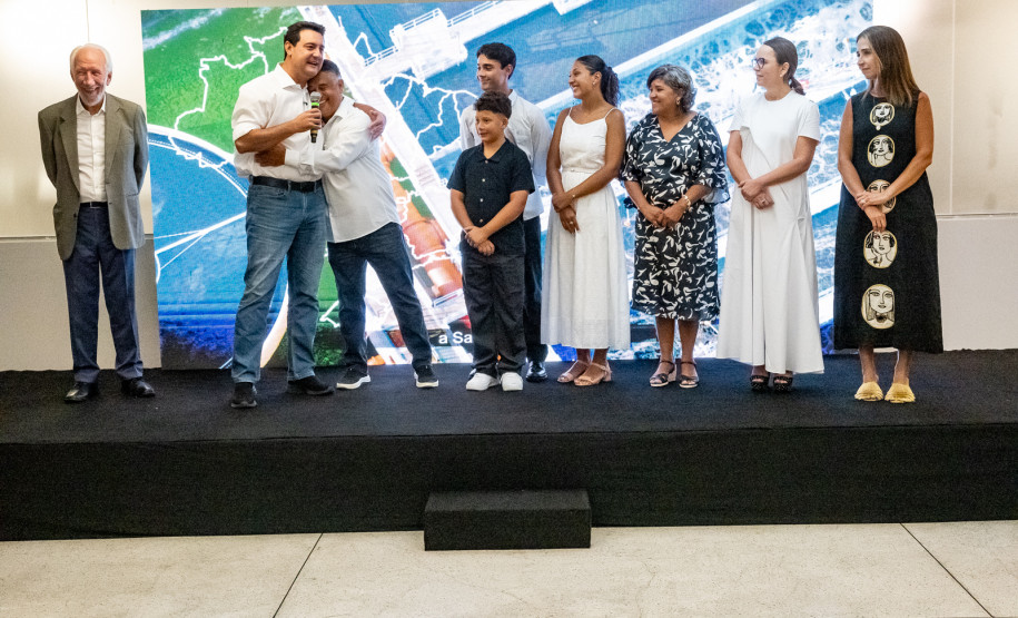 Governador participa de abertura da mostra fotográfica “Instante do Olhar”, no MON