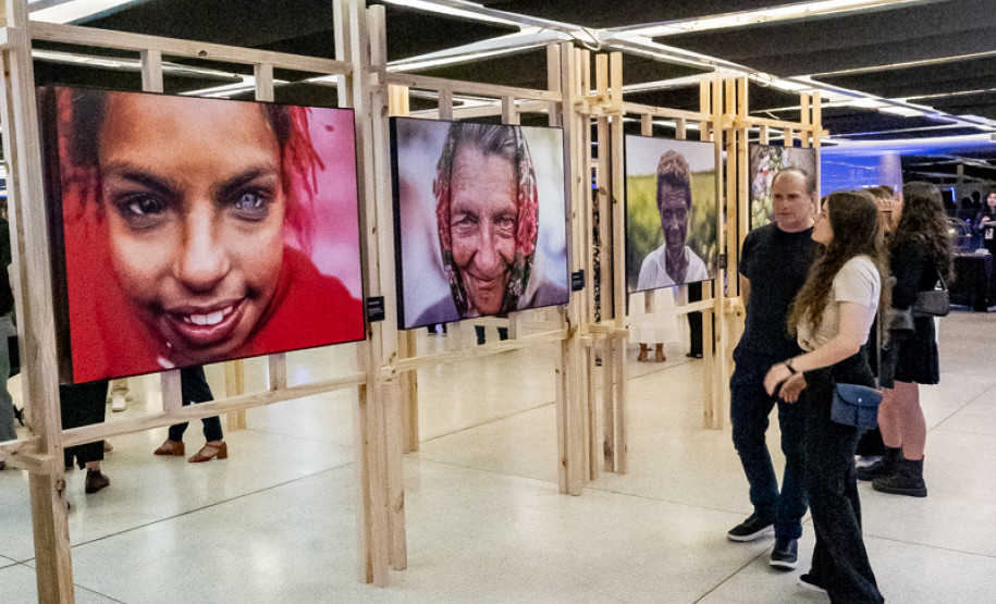 Governador participa de abertura da mostra fotográfica “Instante do Olhar”, no MON