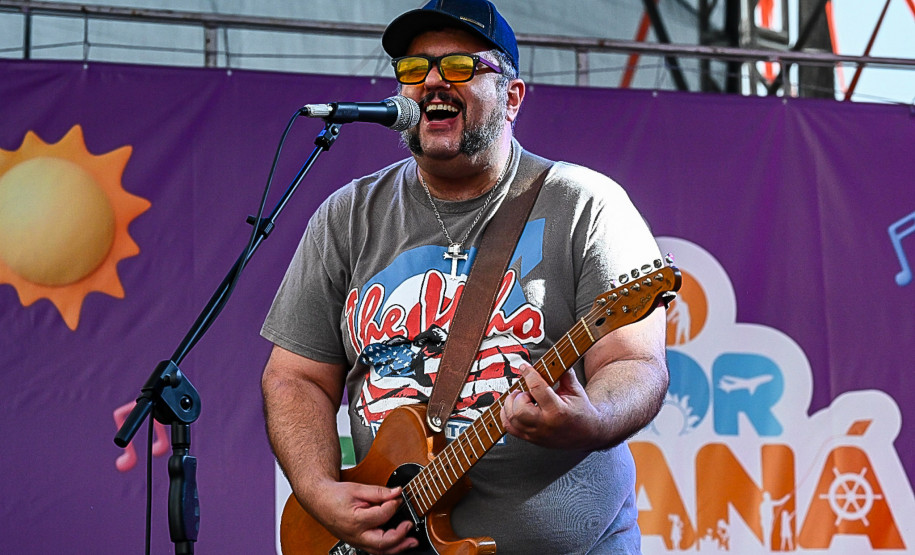 Palcos Sunset movimentam praias e rios do Paraná; confira a agenda da semana