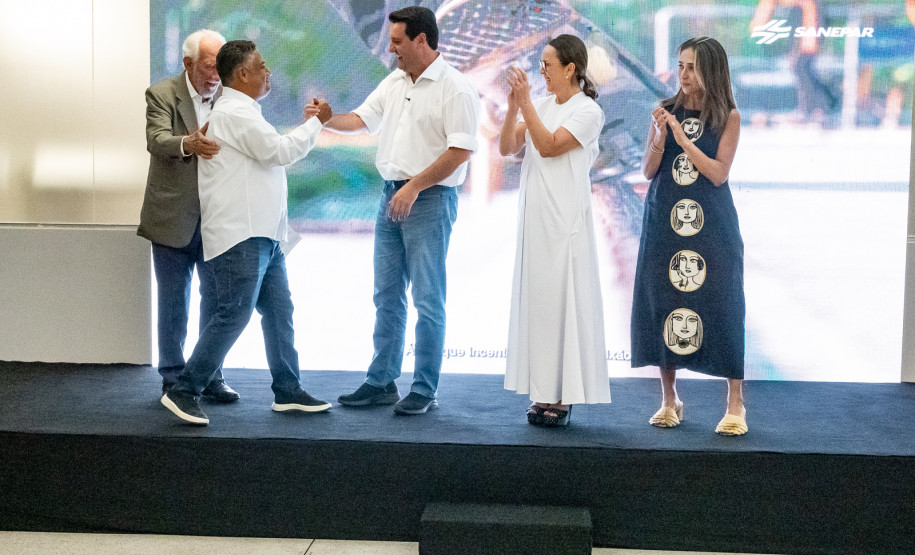 Governador participa de abertura da mostra fotográfica “Instante do Olhar”, no MON