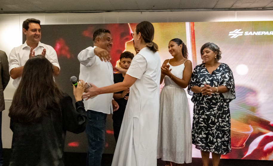 Governador participa de abertura da mostra fotográfica “Instante do Olhar”, no MON