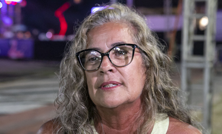 Fábio Jr. celebra o romantismo com show para 144 mil pessoas em Matinhos