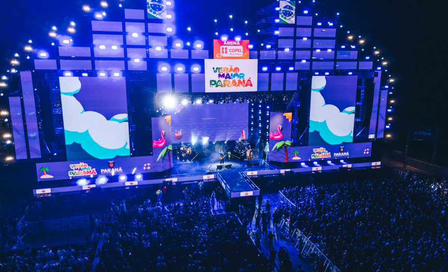 Novidade no Verão Maior, gospel de Fernandinho leva 62 mil pessoas a Matinhos