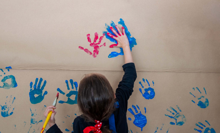 Com oficina de fotografia, ateliês e visitas, MON divulga programação especial de férias