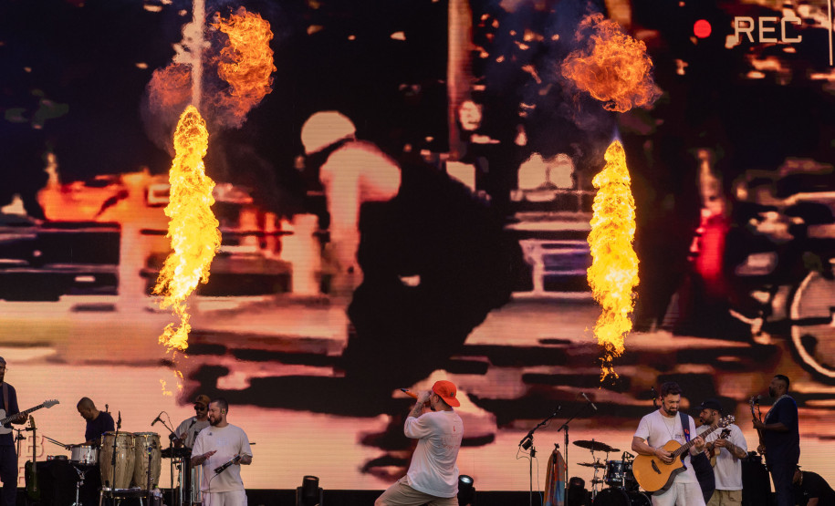Pagode de Belo e Jeito Moleque encerra primeiro fim de semana de shows do Verão Maior
