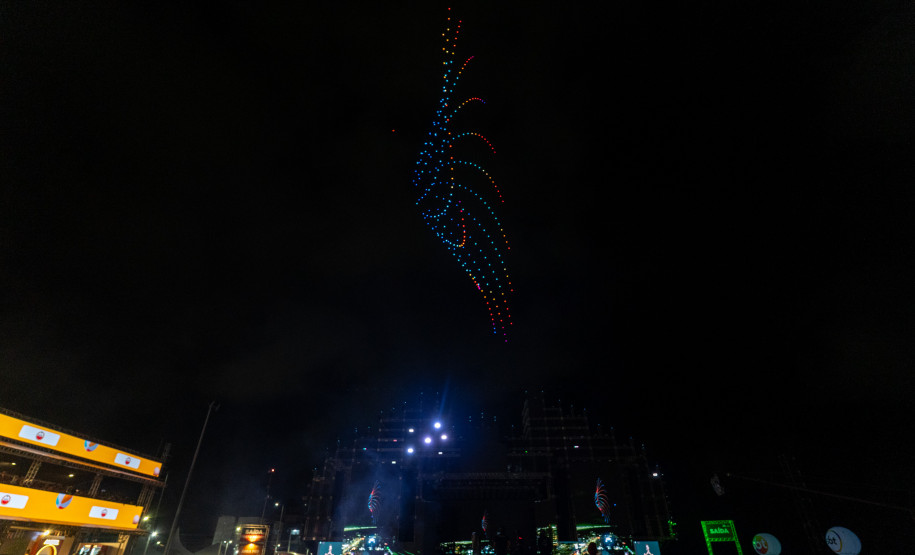 Drones, luzes e recorde de público: show de Alok leva 338 mil pessoas ao Verão Maior