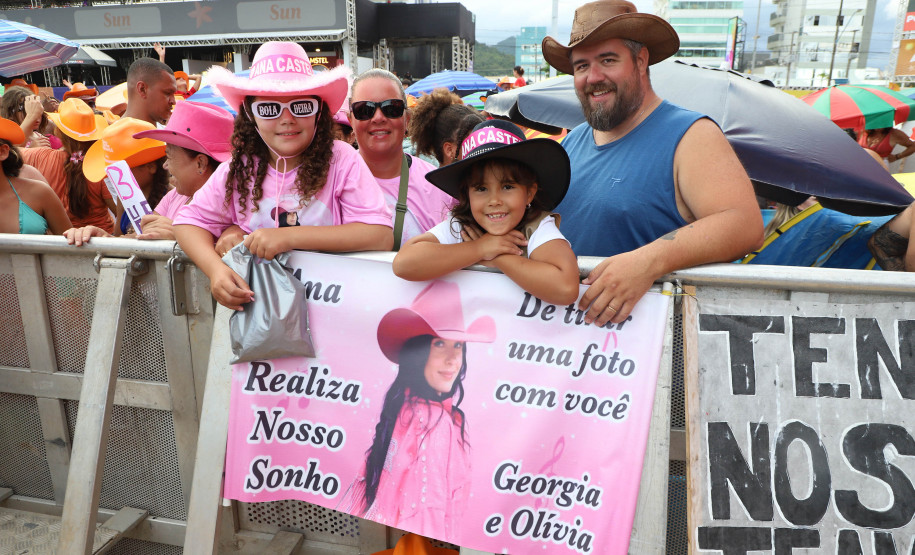 Ana Castela confirma status de fenômeno diante de 228 mil pessoas no Verão Maior Paraná