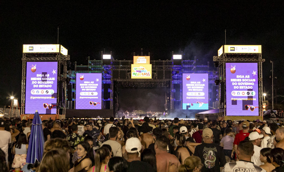 Atitude 67 e Kamisa 10 fazem noite de pagode em dose dupla em Pontal do Paraná