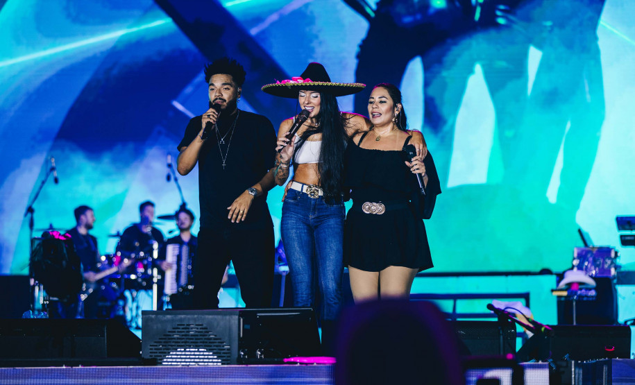 Ana Castela confirma status de fenômeno diante de 228 mil pessoas no Verão Maior Paraná