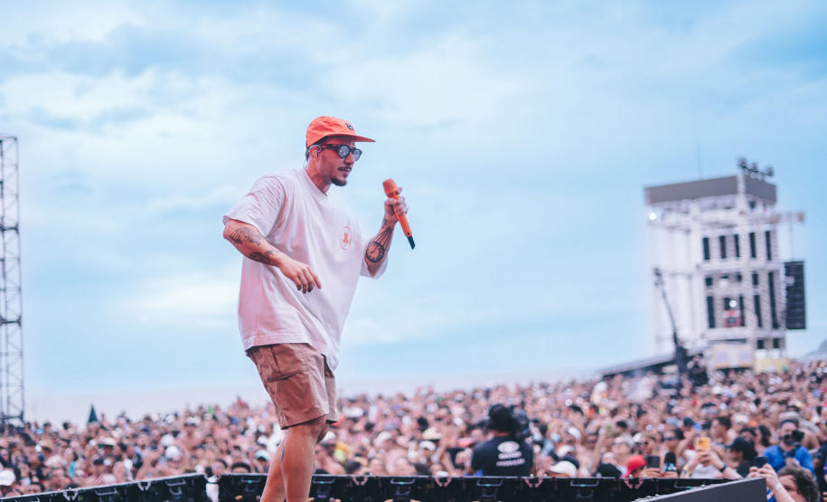 Pagode de Belo e Jeito Moleque encerra primeiro fim de semana de shows do Verão Maior