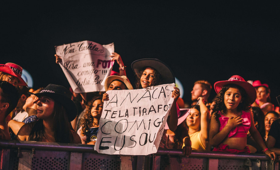 Ana Castela confirma status de fenômeno diante de 228 mil pessoas no Verão Maior Paraná