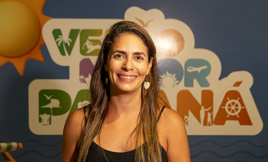 Atitude 67 e Kamisa 10 fazem noite de pagode em dose dupla em Pontal do Paraná