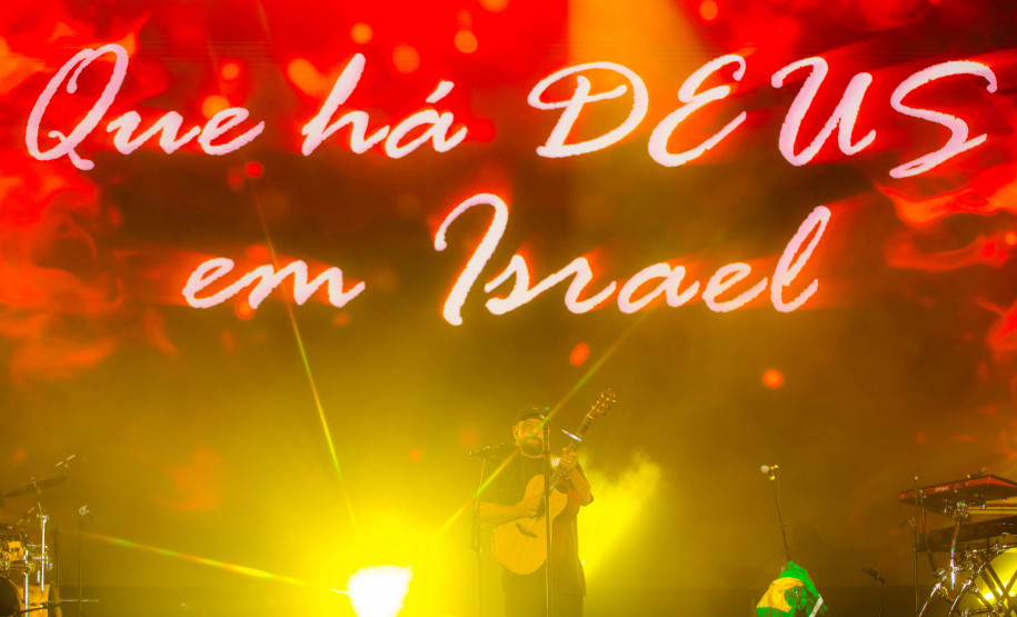 Novidade no Verão Maior, gospel de Fernandinho leva 62 mil pessoas a Matinhos