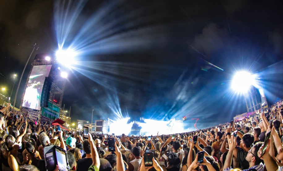É só o começo: primeiro fim de semana de shows do Verão Maior reúne 722 mil pessoas