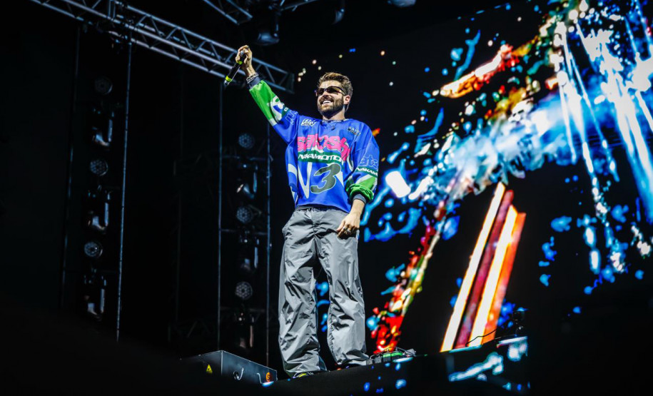 Drones, luzes e recorde de público: show de Alok leva 338 mil pessoas ao Verão Maior