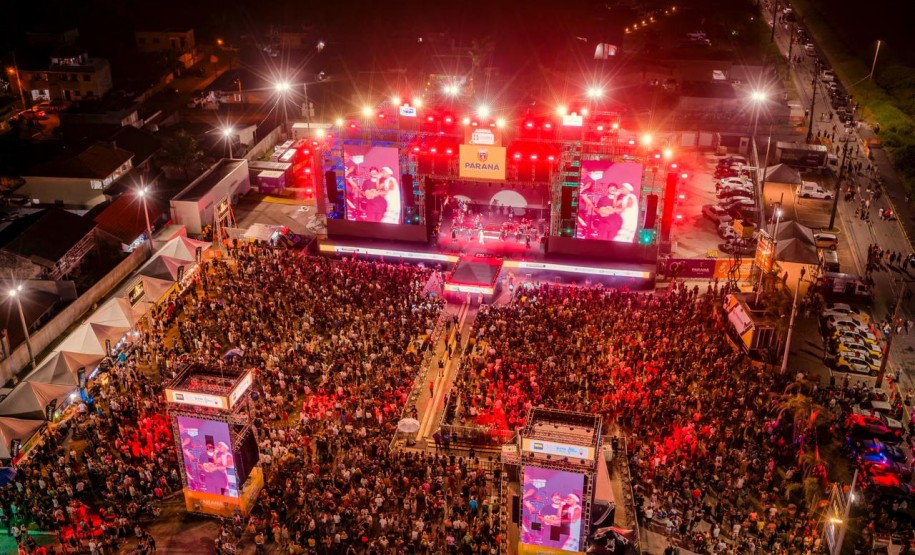 Atitude 67 e Kamisa 10 fazem noite de pagode em dose dupla em Pontal do Paraná