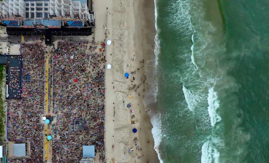 Pagode de Belo e Jeito Moleque encerra primeiro fim de semana de shows do Verão Maior