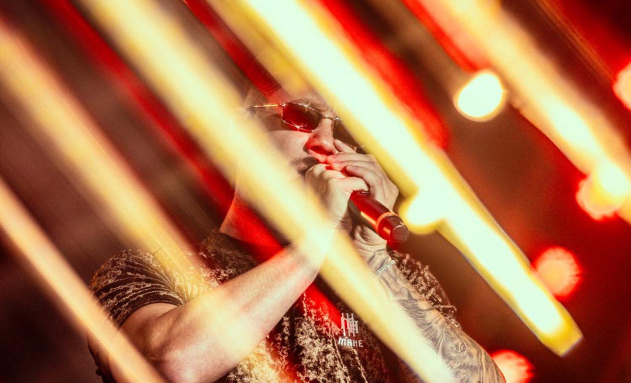 Bruno & Denner e Israel & Rodolffo fazem balada sertaneja para 32 mil pessoas em Pontal do Paraná