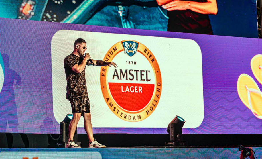 Bruno & Denner e Israel & Rodolffo fazem balada sertaneja para 32 mil pessoas em Pontal do Paraná