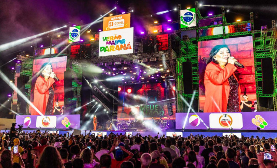 Roberta Miranda e Raça Negra transformam Pontal do Paraná em palco de grandes emoções