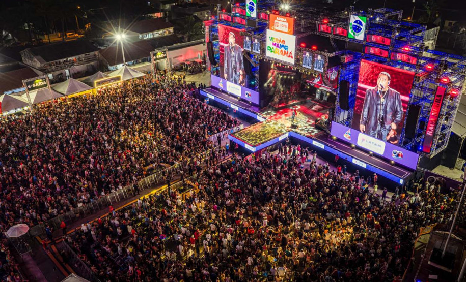Roberta Miranda e Raça Negra transformam Pontal do Paraná em palco de grandes emoções