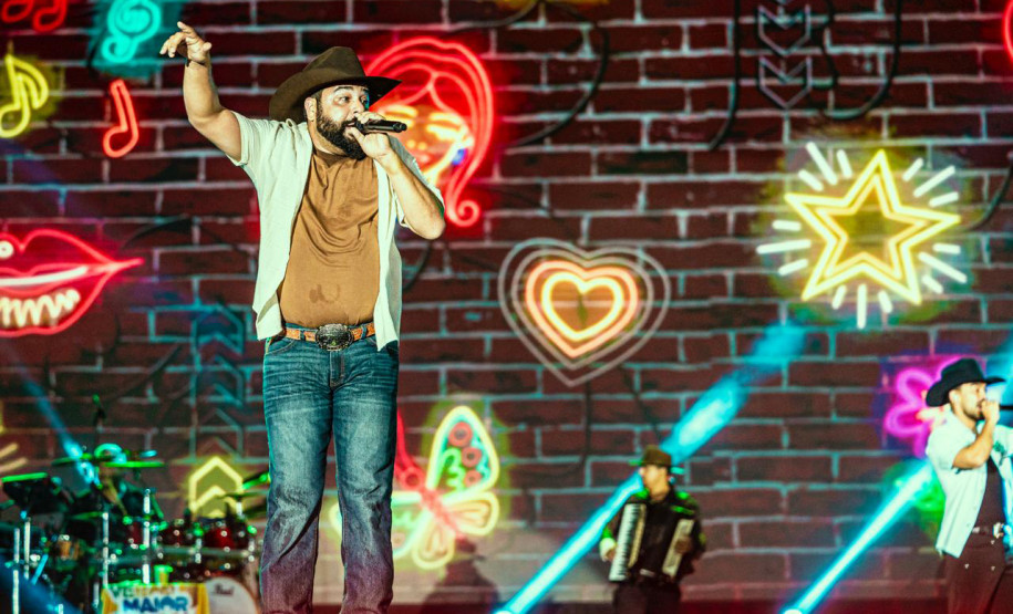 Verão Maior: Murilo Huff e Léo & Raphael abrem fim de semana do sertanejo em Pontal