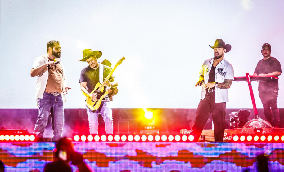 Verão Maior: Murilo Huff e Léo & Raphael abrem fim de semana do sertanejo em Pontal