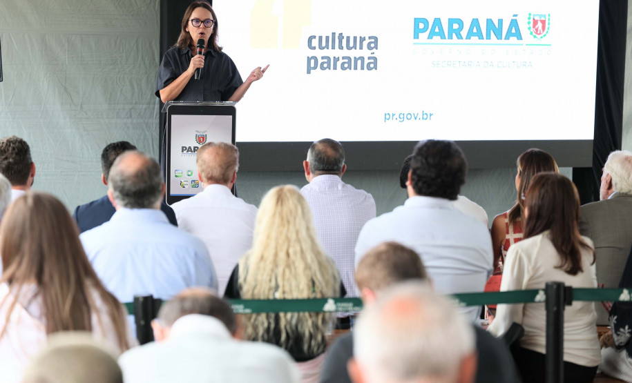Parque Estadual de Vila Velha vira museu a céu aberto com projeto do MON