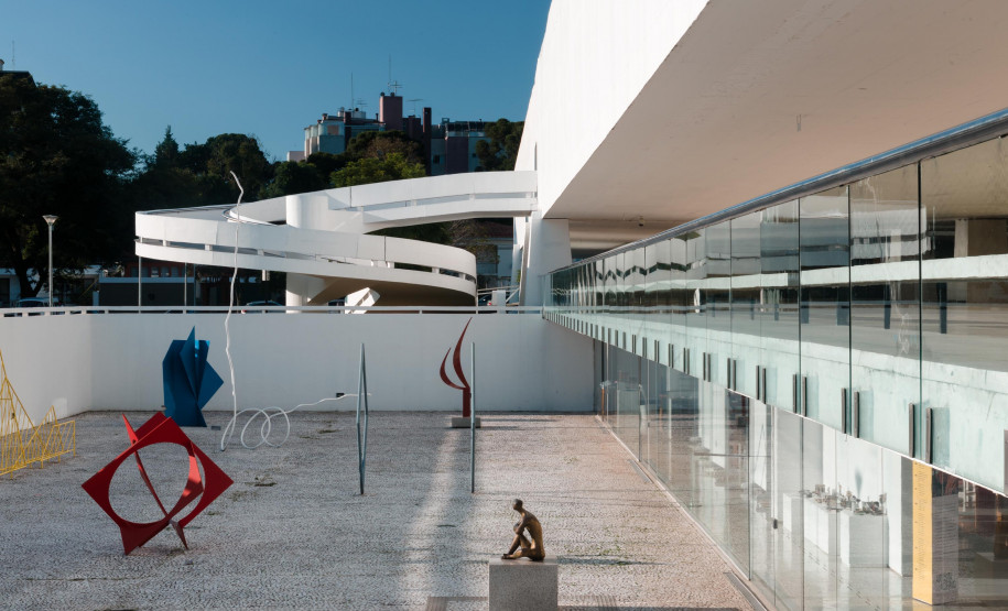 Museu Oscar Niemeyer abrirá durante todo o feriado prolongado de Carnaval