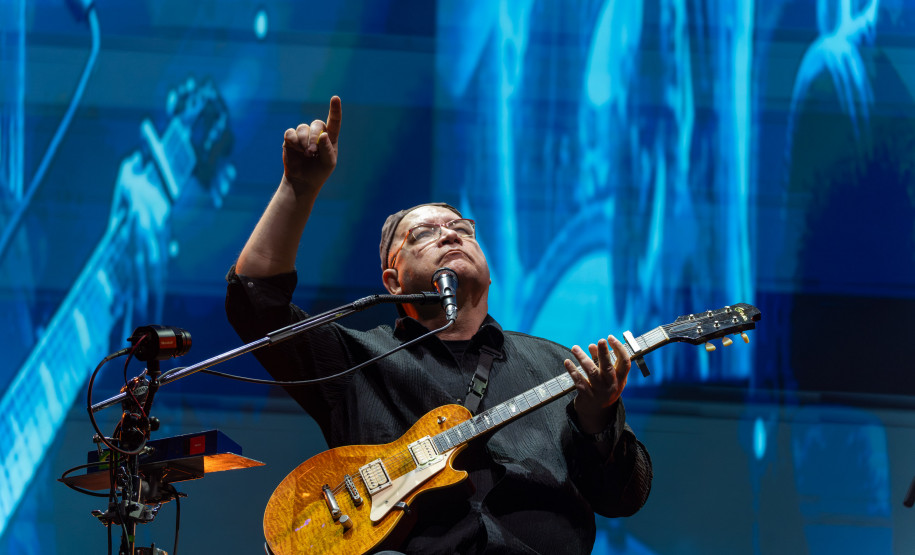 Paralamas do Sucesso voltam a empolgar público com hits atemporais em retorno ao Litoral paranaense