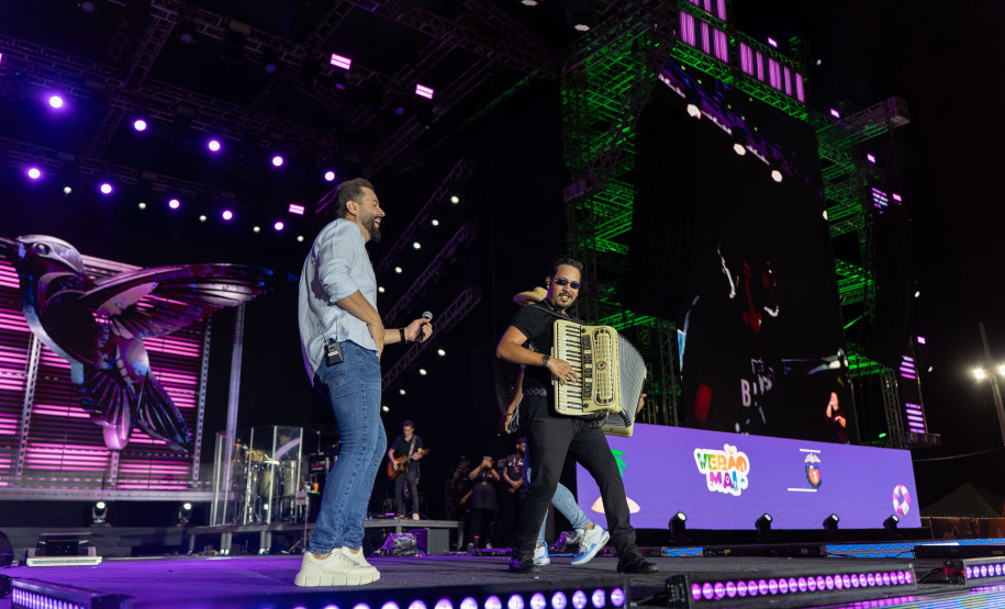 Diego & Arnaldo abrem último fim de semana do Verão Maior Paraná com show eclético em Pontal do Paraná