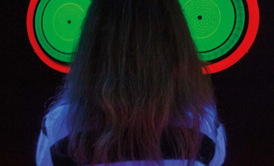 Novo miniauditório do MON é inaugurado com exposição de fotos de Dico Kremer