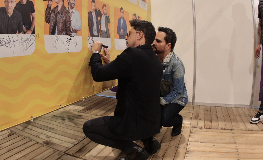 A dupla Zezé Di Camargo e Luciano durante a apresentação do seu show dentro da programação do Verão Maior Paraná, em Matinhos - 07/02/2026