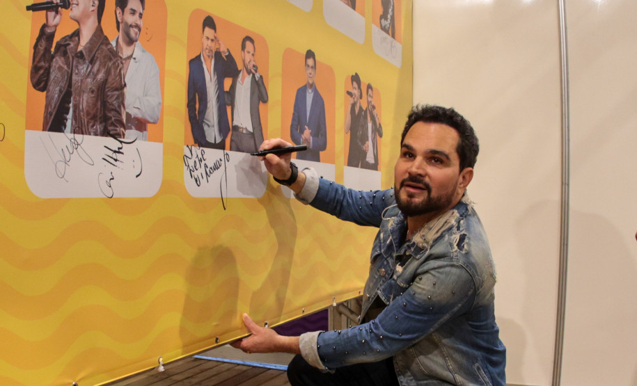 A dupla Zezé Di Camargo e Luciano durante a apresentação do seu show dentro da programação do Verão Maior Paraná, em Matinhos - 07/02/2026