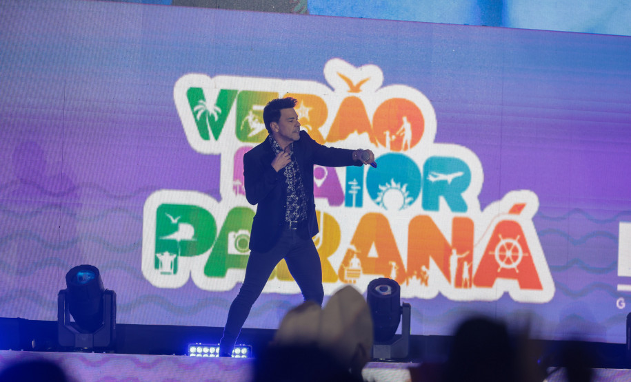 A dupla Zezé Di Camargo e Luciano durante a apresentação do seu show dentro da programação do Verão Maior Paraná, em Matinhos - 07/02/2026