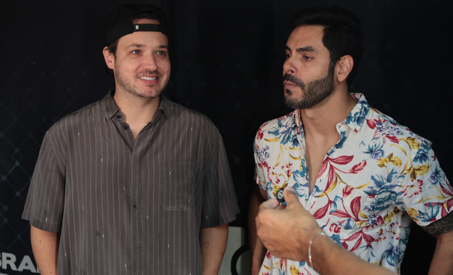 A dupla Israel e Rodolffo  durante  apresentação do seu  show  no Verão Maior Paraná, em Matinhos - 08/02/2026
