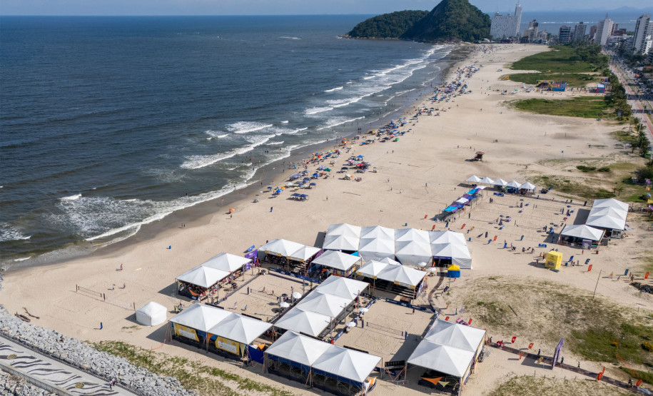 Pesquisa mostra que 89% dos paranaenses aprovaram o Verão Maior Paraná 2026