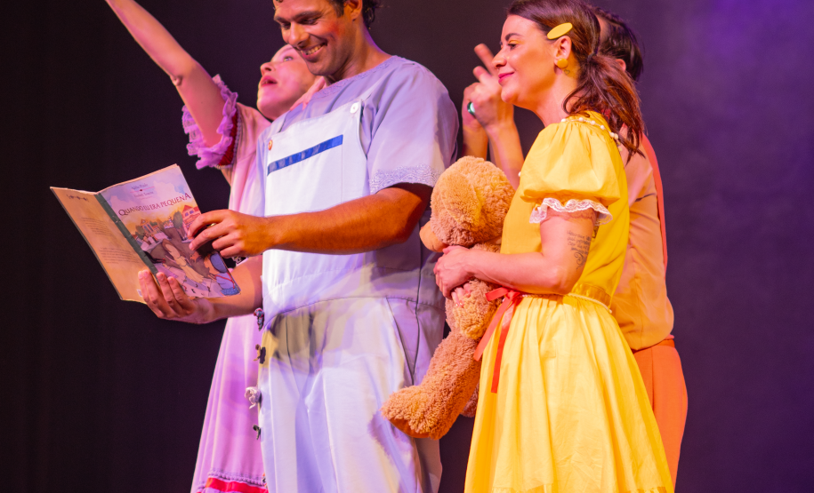 Governo do Paraná abre edital da 3.ª edição do programa Crianças no Teatro