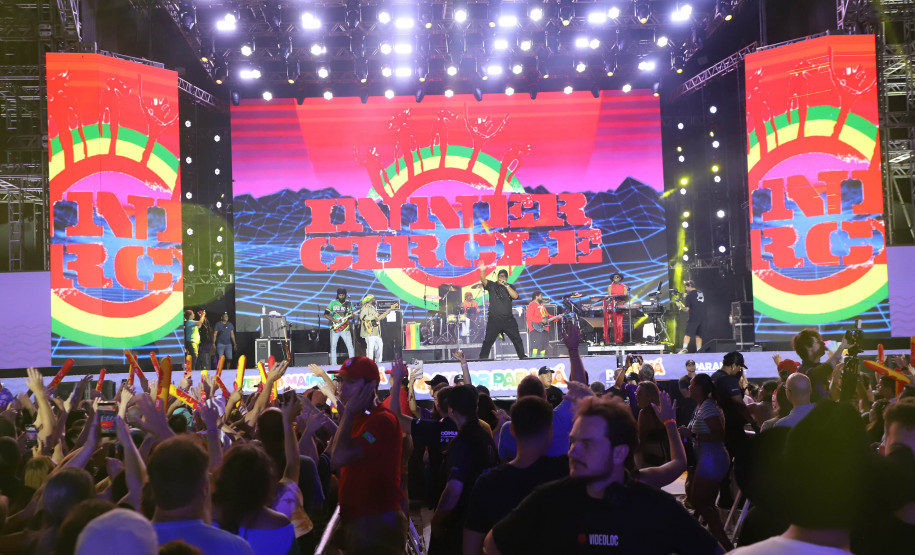 Reggae, praia e conexão: Inner Circle embala 153 mil pessoas em Matinhos