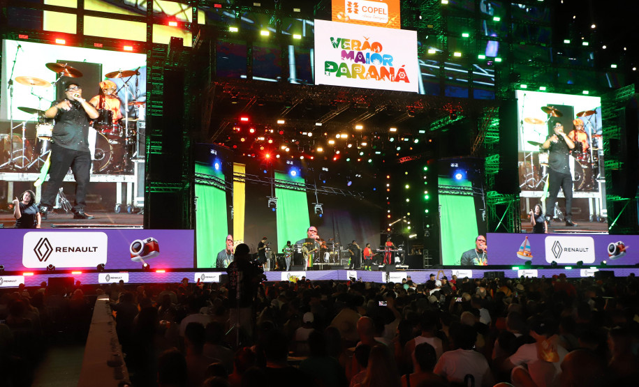 Reggae, praia e conexão: Inner Circle embala 153 mil pessoas em Matinhos