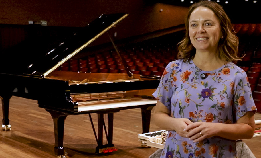 Novo piano marca aporte histórico no Teatro Guaíra e inaugura temporada da OSP