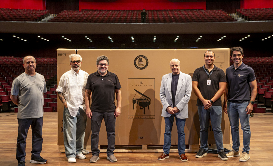 Novo piano marca aporte histórico no Teatro Guaíra e inaugura temporada da OSP
