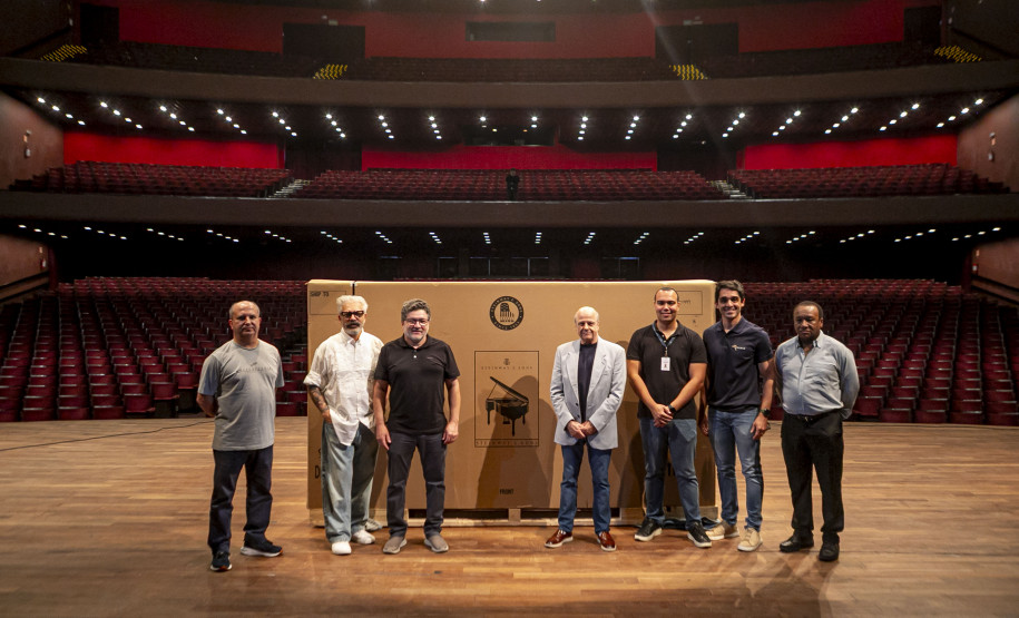 Novo piano marca aporte histórico no Teatro Guaíra e inaugura temporada da OSP