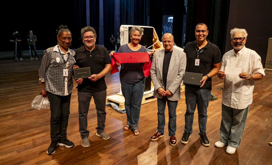 Novo piano marca aporte histórico no Teatro Guaíra e inaugura temporada da OSP