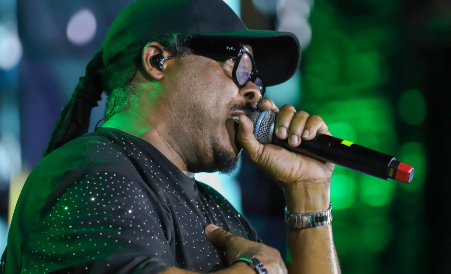 Reggae, praia e conexão: Inner Circle embala 153 mil pessoas em Matinhos