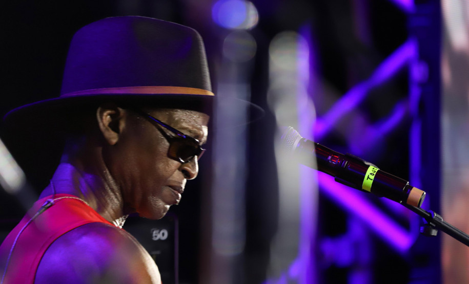 Reggae, praia e conexão: Inner Circle embala 153 mil pessoas em Matinhos